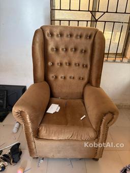 Single royal chair 3
